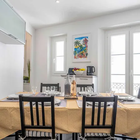 Modern And Elegant, Air-conditioned, Centre - Hdp2 *