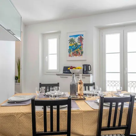 Modern And Elegant, Air-conditioned, Centre - Hdp2 Apartament