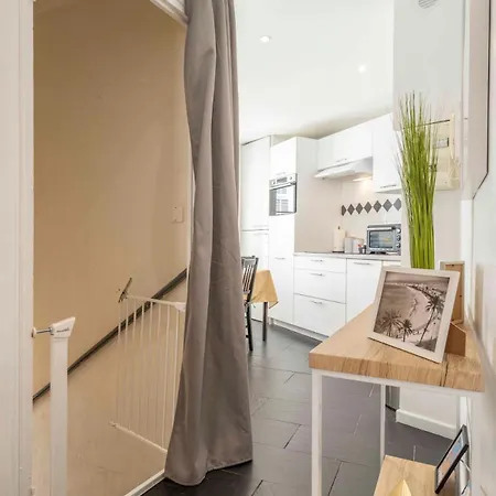 Modern And Elegant, Air-conditioned, Centre - Hdp2 Nicea