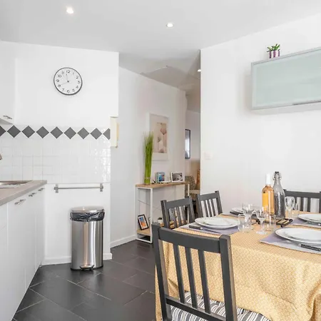 Modern And Elegant, Air-conditioned, Centre - Hdp2 Lägenhet *